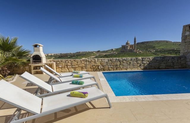 Lighthouse Semi Detached Villa with stunning Views of Ta Pinu Basilica