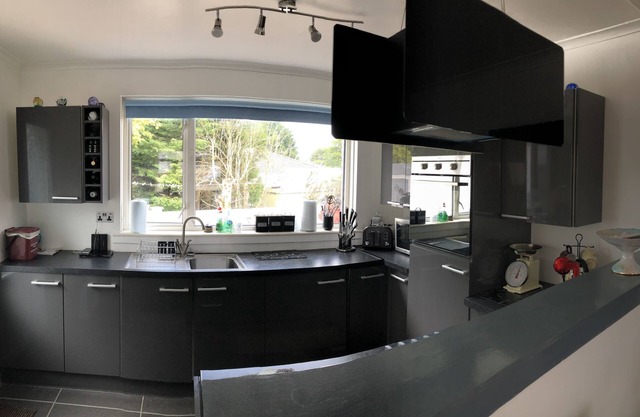 Limegrove, Comfortable Three Bedroom House