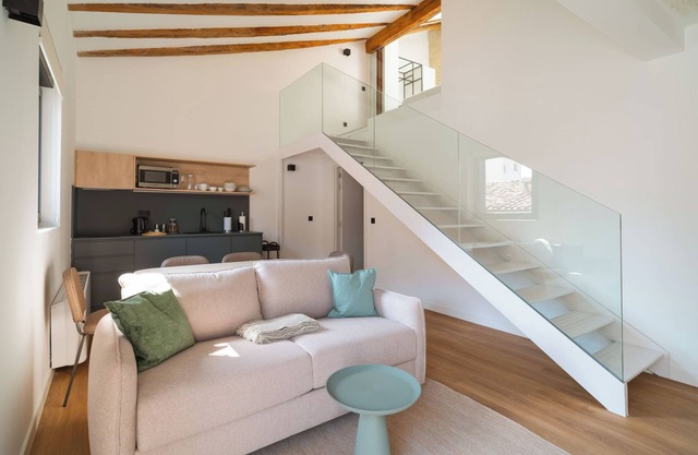 Limehome Pamplona Hilarión Eslava
