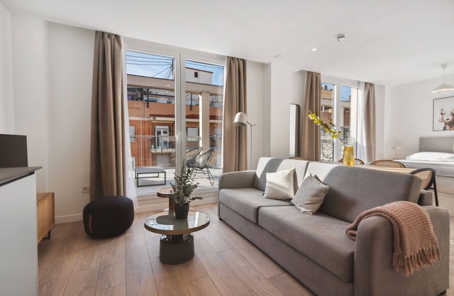 Limehome Valencia Carrer del Pare Palau
