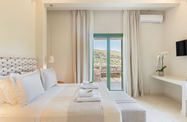 Limonioum Suite by Casa Di Fiori Andros Suites