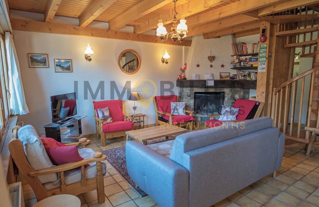 Linen is not included in the service. We provide, if desired, linen packages including bed linen, ba