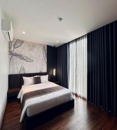 LION 12 Hotel