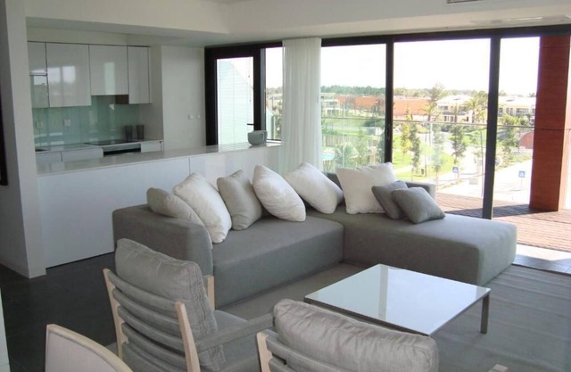 Lisbon's Seaside Retreat: Equipped Kitchens, Balcony, Beachfront & Free Parking