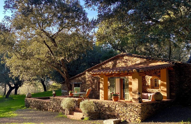 Listen to the sound of silence… Valle del Arroyo Casas Rurales - B&B