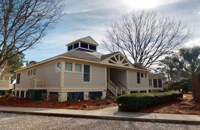 Litchfield Lakeside Escape Resort Perks by the Sea