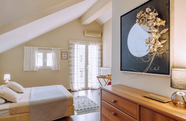 Lithostroto Suites - Superior Apartment