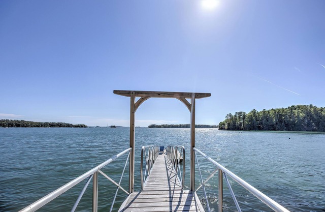 Little Anchor - a resplendent waterfront property in South Freeport, Maine.