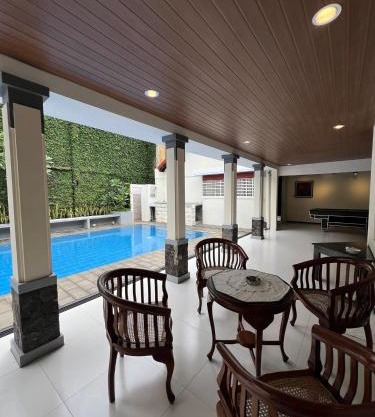 Little Creek Lodge