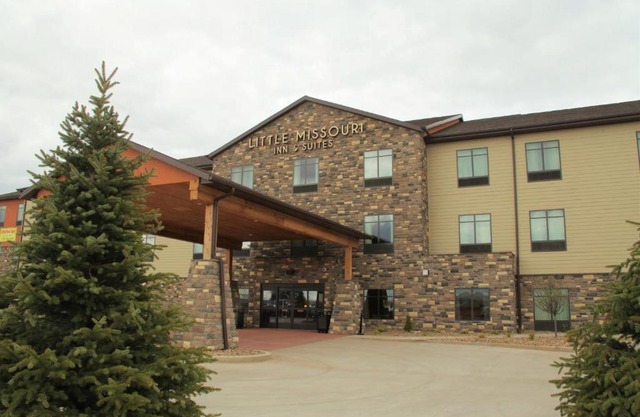 Little Missouri Inn & Suites New Town