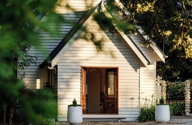 Little White Chapel Boutique B&B Maleny
