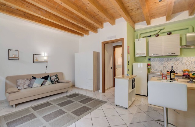 Liu - nido d'amore, Gavardo, Italy