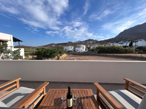 Livadakia Seaside Escape in Serifos