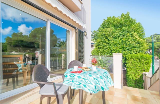 LLUNA HOME - Chalet with terrace in Colonia de Sant Jordi. Free WiFi