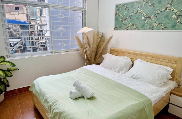 Local Me - Exclusive Centre House