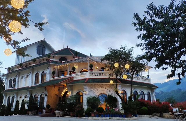 Local vibe- high standard services- family, friendly staffs