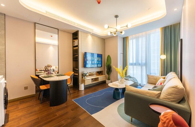 Locals Apartment Inn 04