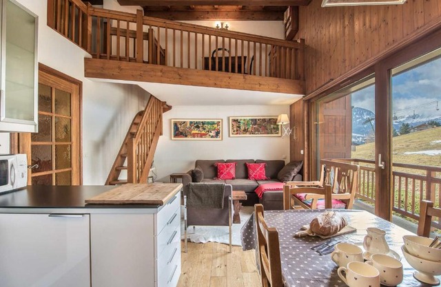 Location Appartement 2 Chambres à Megève, Proche Télécabine Jaillet, Parking et Animaux Acceptés - FR-1-453-38