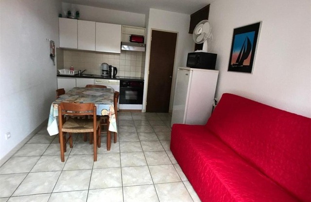 Location Vacances: 3 Pièces, 6 Couchages, Plage à 200m, Port Leucate - FR-1-81-83