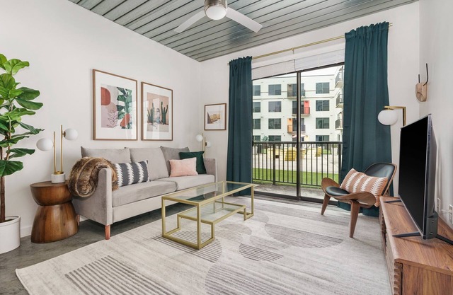 Lodgeur | Midcentury design chic 1BR | Midtown