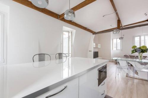Loft au calme en dernier étage avec ascenseur 2 chambres 70 m