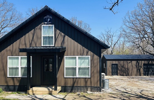 Loft near Bennett Springs State Park