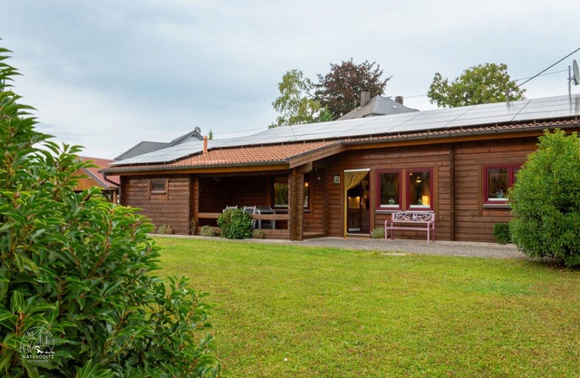 Log Cabin 'Eifel' with Private Garden and Wi-Fi