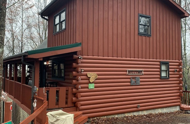 Log cabin getaway near Gatlinburg.