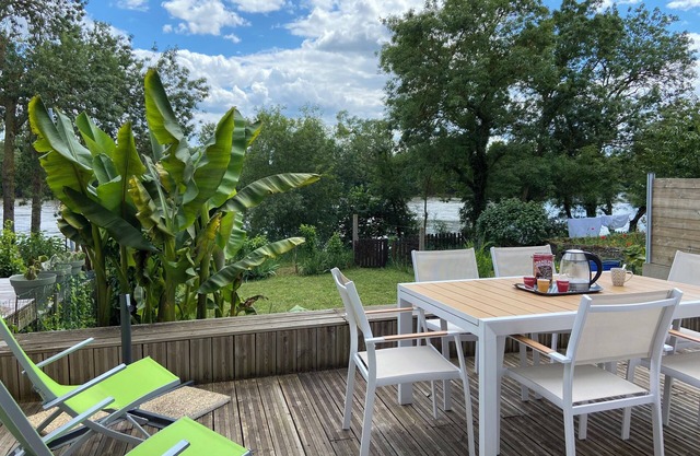 Loire view house with south facing terrace 3 bedrooms