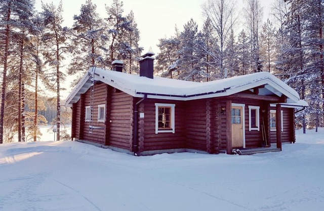 Loma-Pälsilä lakeside villa