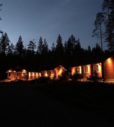 Lomanaamanka Naava-hirsimökki