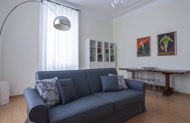 Lombardia 96 - One Bedroom Apartment, Sleeps 4