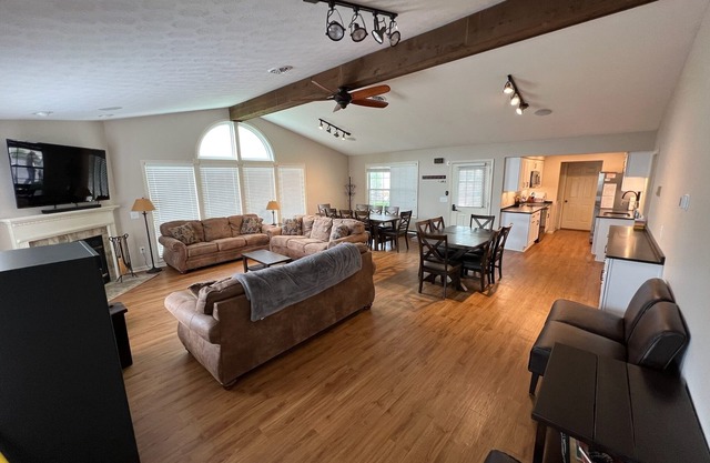 Long Island Cottage-Newly Renovated