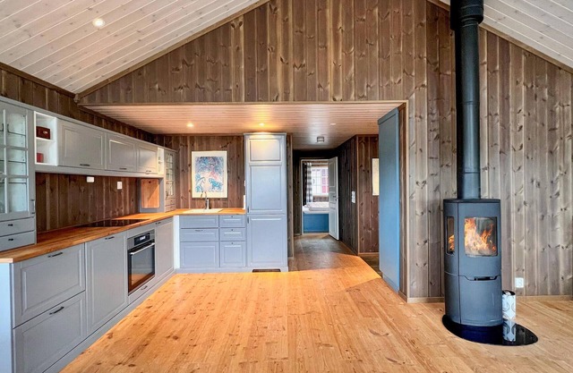 Look forward to a fantastic view of the mountains from this comfortable vacation home.