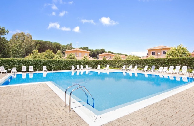 Look forward to a great vacation in this vacation home with a shared pool.