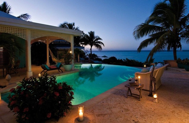 looking new and full furnish with swiming pool