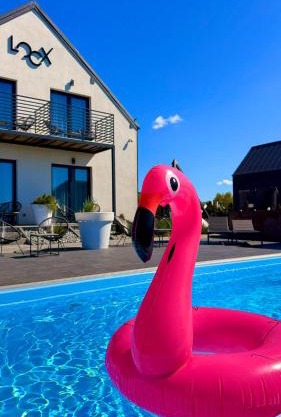 Loox Ostrovo- Boutique House-noclegi nad morzem