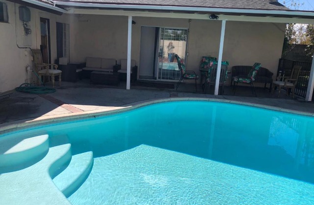 Los Angeles 6 bedrooms 3 bathrooms pool
