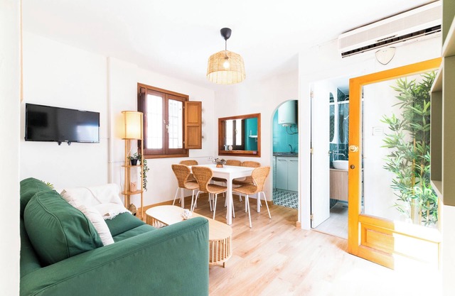 LOS HERMANOS DEL MENTIDERO ALTO