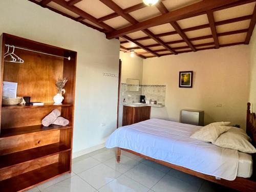 Los Tucanes Lodging