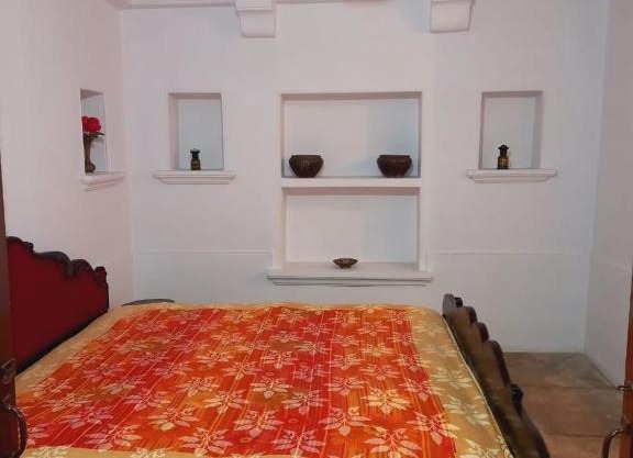 Lotus paying guest house