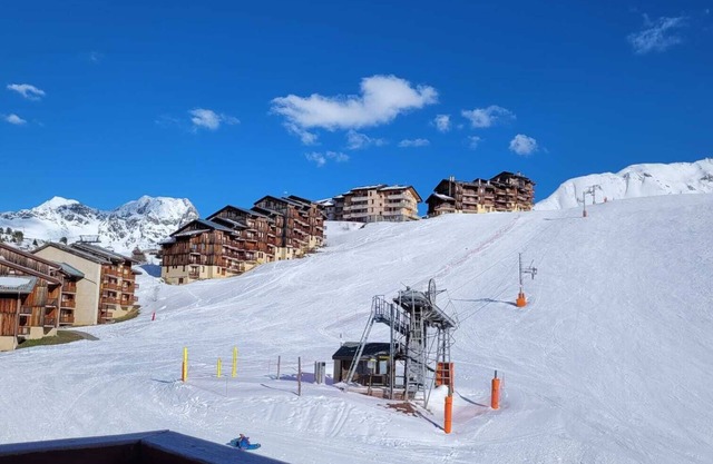 Loue Appart Plagne Village - 2100m -4 à 6 Pers -2 Chambres - au Pied des Pistes