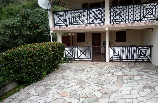 Loue en Saisonnier, bas de Villa A Corps de Garde Sainte Luce