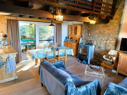 Louloudia - Bonsoy Jaune 12 Blaimont - huis in het bos met mooi zicht en rustig gelegen