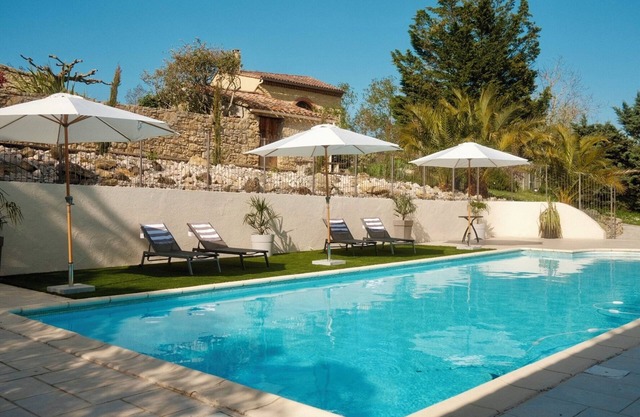 Loustal Beau: a beautifully restored gîte near Mirepoix w/large heated pool