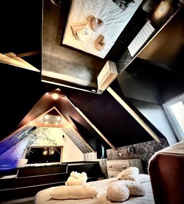 Love Room