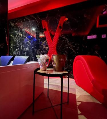 Love Room La Tour