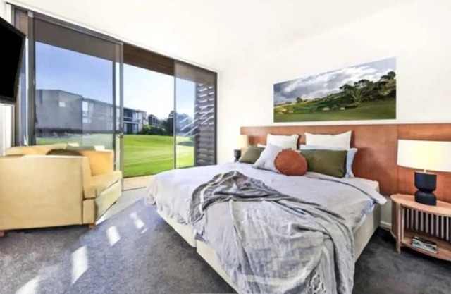 Lovely 1 Bedroom apartment, sleeps 4!