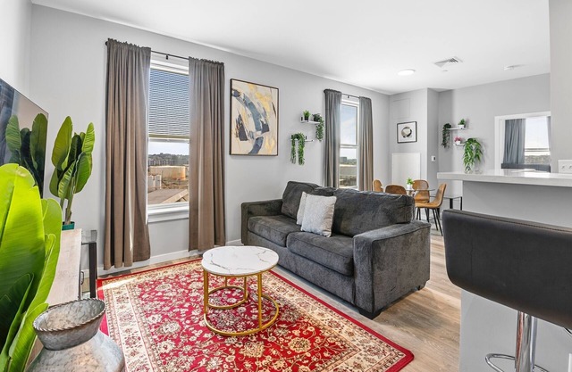 Lovely 1BR Near Encore Boston 5898