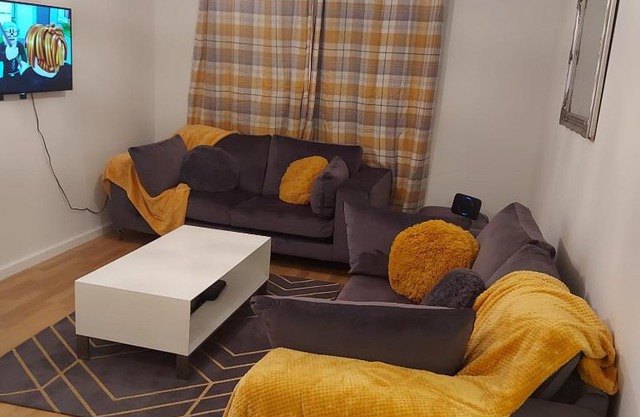 Lovely 2-Bed Apartment in Milton Keynes